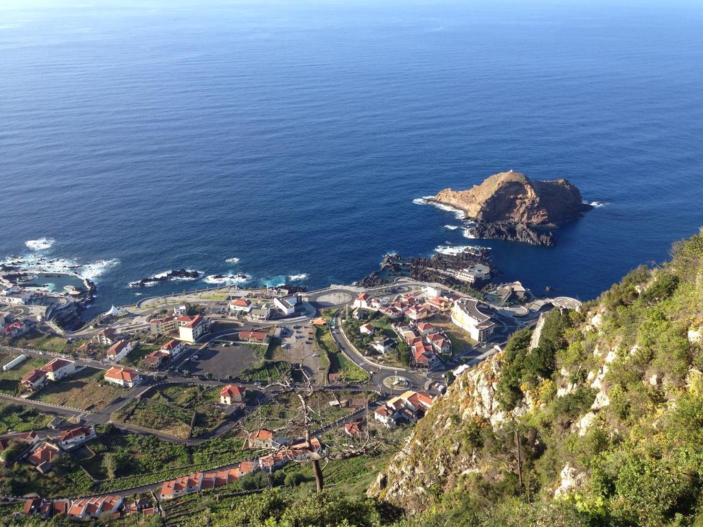 Bisbis House Guest House Porto Moniz Exterior foto