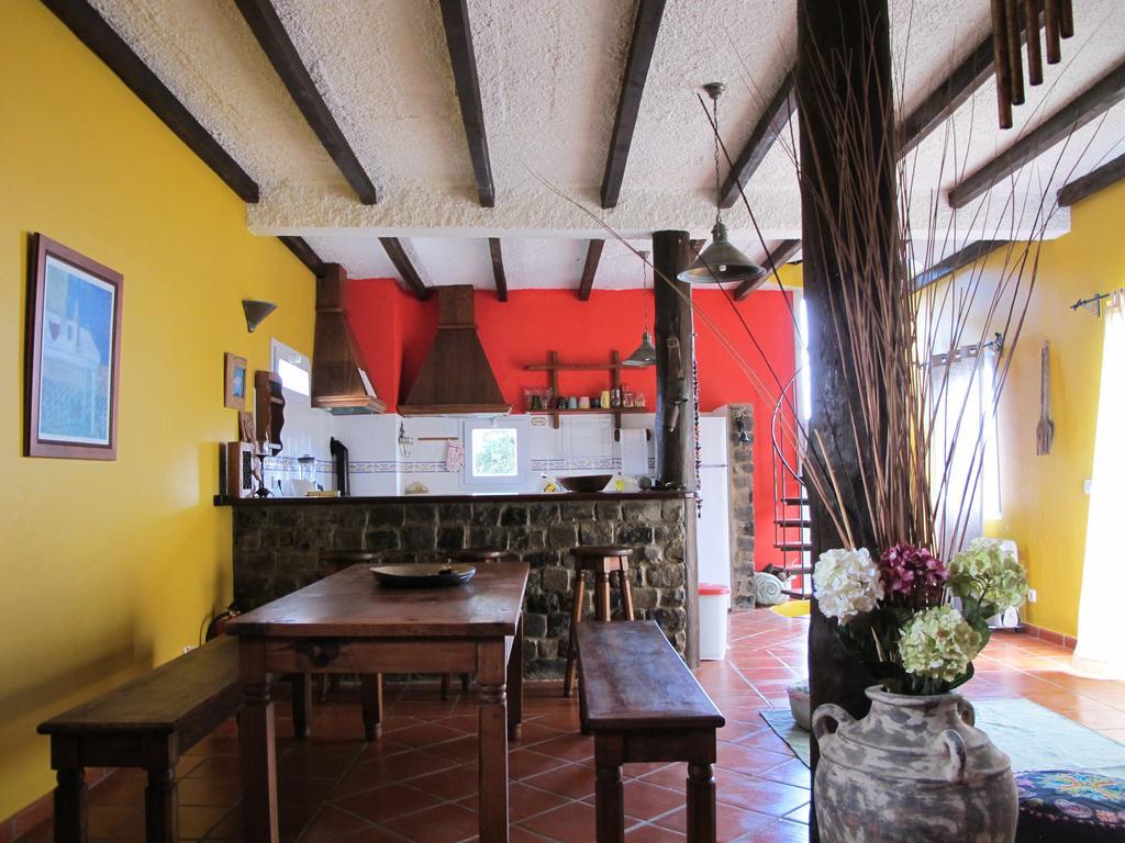 Bisbis House Guest House Porto Moniz Exterior foto